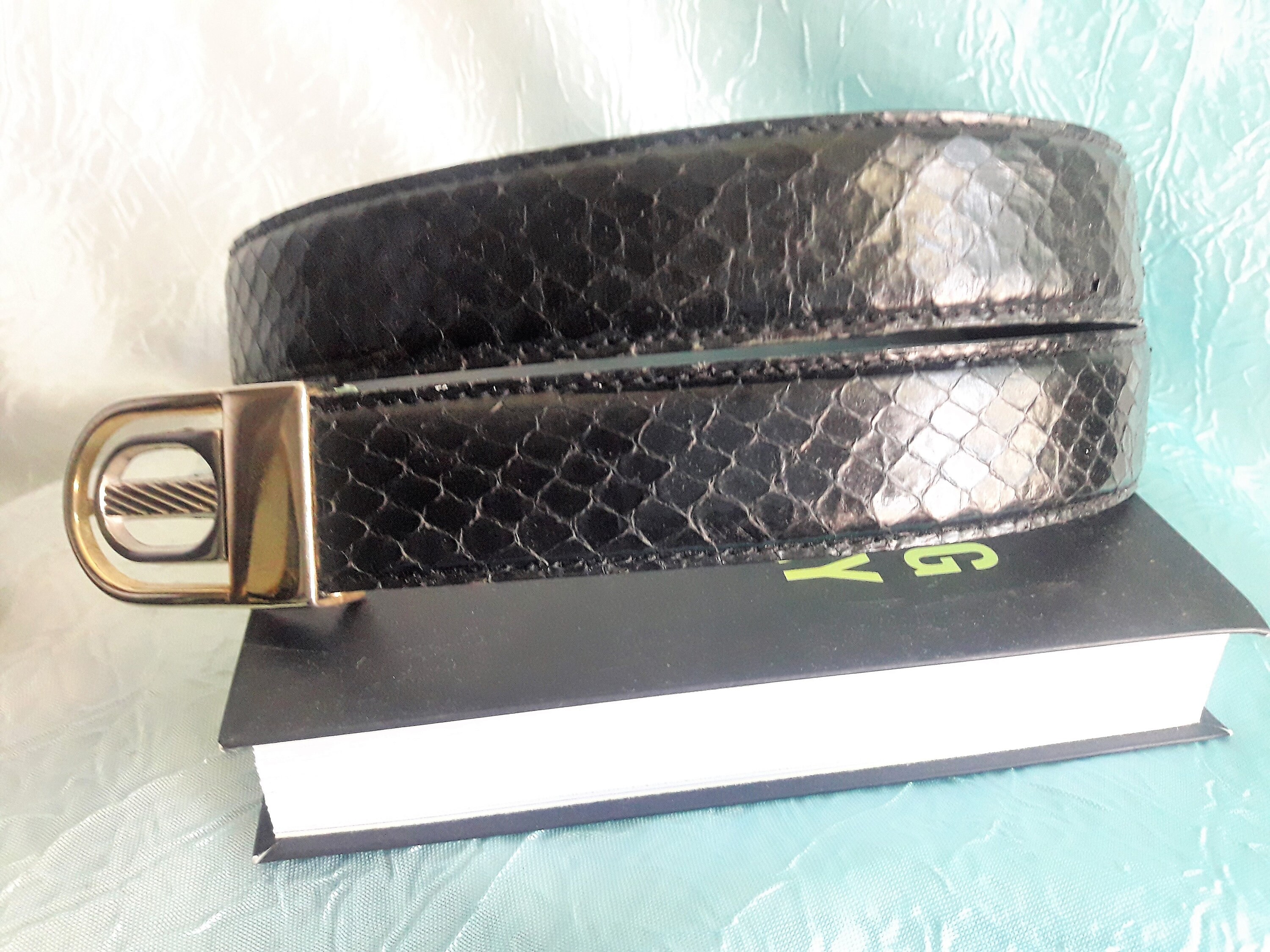 Vintage Genuine Snake Skin Waist Belt Black With Two Toned  display picture 1