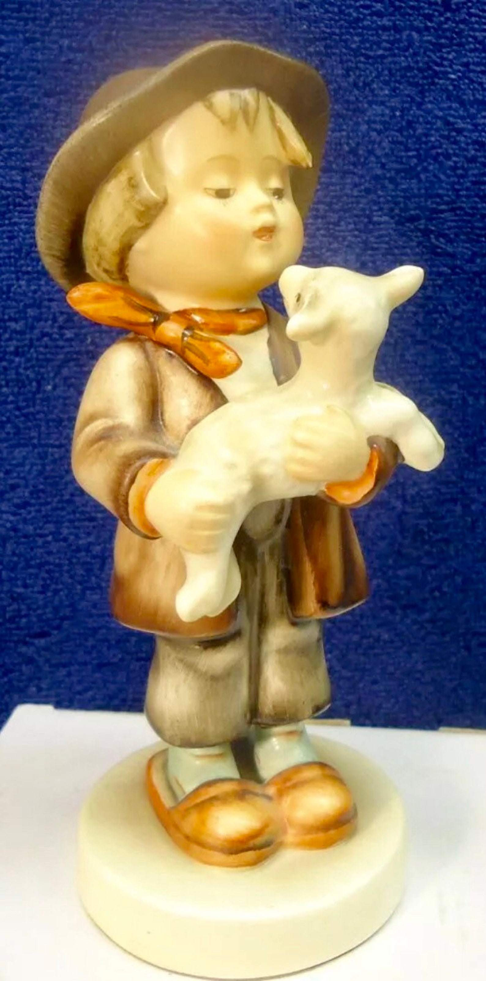 hummel nativity sheep