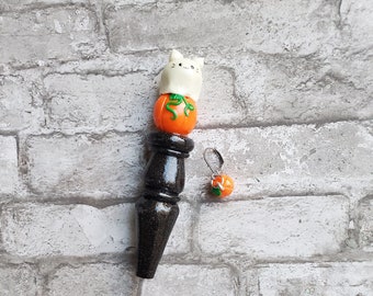 Ghost Kitty Inspired Ergonomic Crochet Hook