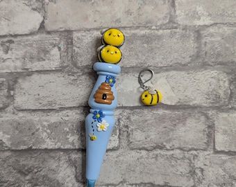 Cute Bumble Bee Inspired Ergonomic Crochet Hook