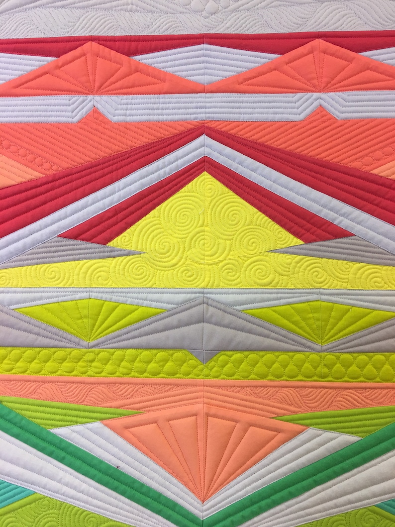 Modern Geometric Lap Quilt - Etsy
