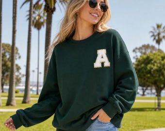 Varsity Letter Patch Crewneck Sweatshirt, Single Initial Monogrammed Chenille Applique Sweatshirt, Bridesmaid Bachelorette gifts 90s Y2K