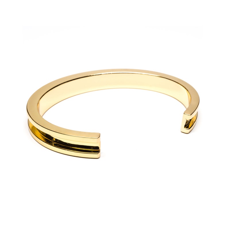banded hair tie bracelet