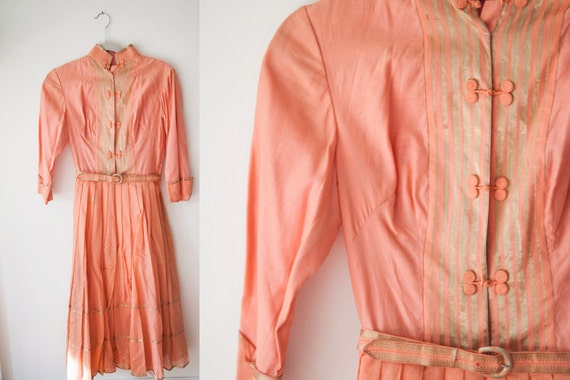 Vintage 1950s Peach Dress Asian Inspired with Buc… - image 1