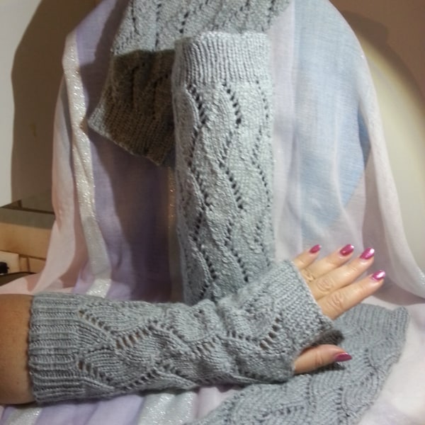 Hand-knitted women matching set of leg warmers and fingerless gloves.Fashion Accessory