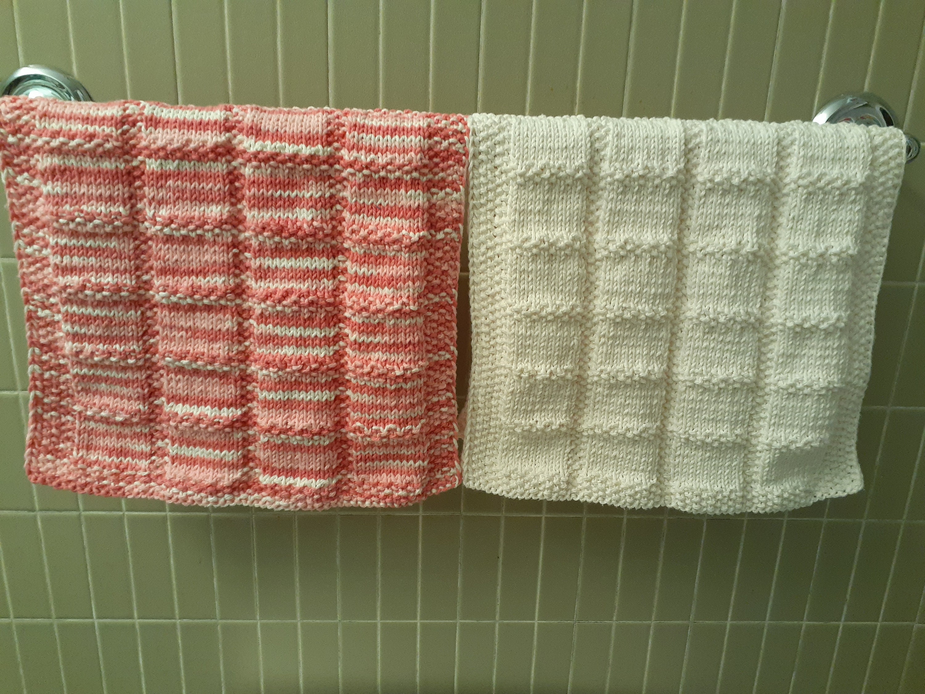 Giwawa Funny Bear Hand Towels Set of 2 Brown Bathtub Decorative Bath Towel  Soft Absorbent Towel for Bathroom Kitchen Dish Spa Yoga 14x28