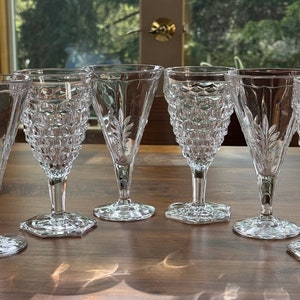 Juego de 6 copas de agua Fostoria de vidrio transparente con diseño barroco y 3 copas de pie hexagonal Fostoria American de la década de 1950