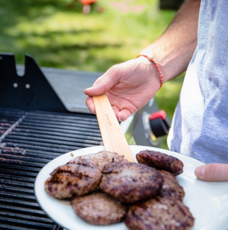 Earlywood Small Flat Wood Spatula, Saute Utensil / Flips Pancakes, Eggs