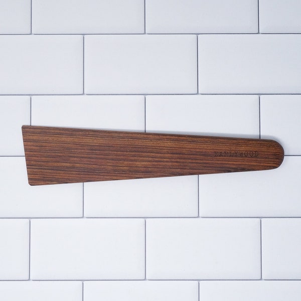 Earlywood - 10" wood scraper / non-scratch / angled edge / hardwood / rounded handle / great for cast iron / durable / made in the usa