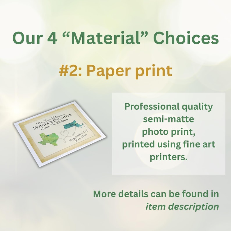 K&ouml;nnte beinhalten: Ein rechteckiger Papierdruck mit dem Text 'The Love Between a MOTHER & DAUGHTER Knows No Distance' und einer grafischen Karte, die zwei Bundesstaaten mit einer herzf&ouml;rmigen Linie verbindet. Der Text 'Our 4 Material Choices #2: Paper print' ist zu sehen.