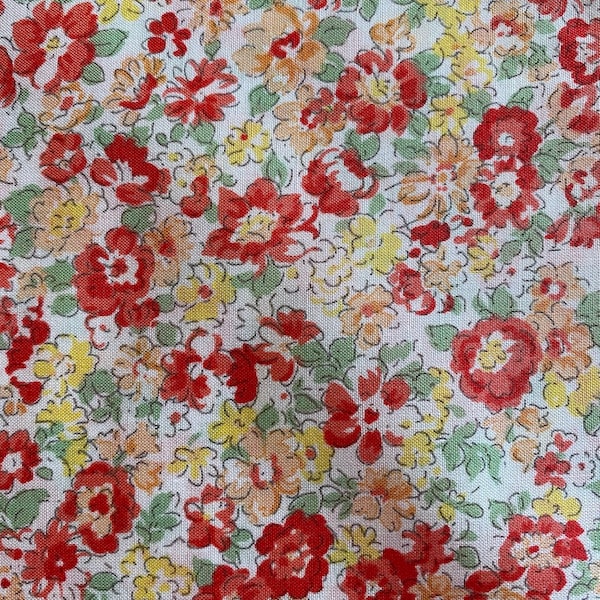 Sevenberry Petite Garden Lawn for Robert Kaufman Fabrics SB-6125D2-1 Red