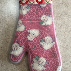 Oven Mitt Pattern from Around the Bobbin