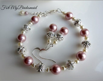 Bridesmaid jewelry. Bridesmaid pearl bracelet set. Swarovski ivory pink bracelet. Maid of honor gift. Junior bridesmaid. Attendant gift.