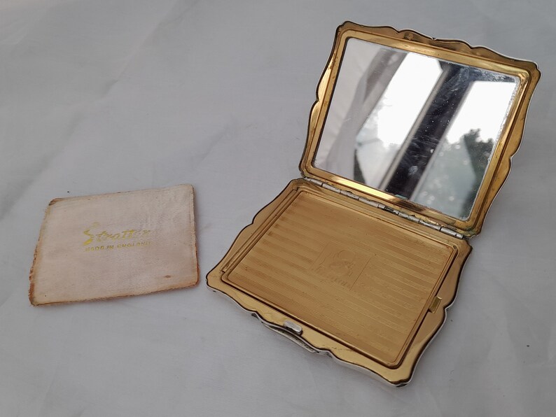 Stratton Square Solid Powder Compact Vintage Silver Plated Stratton Powder Compact With Engine Turned Design ...