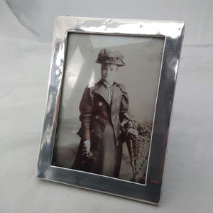 中型シルバーフォトフレーム - チェスター 1906 - Etsy 日本