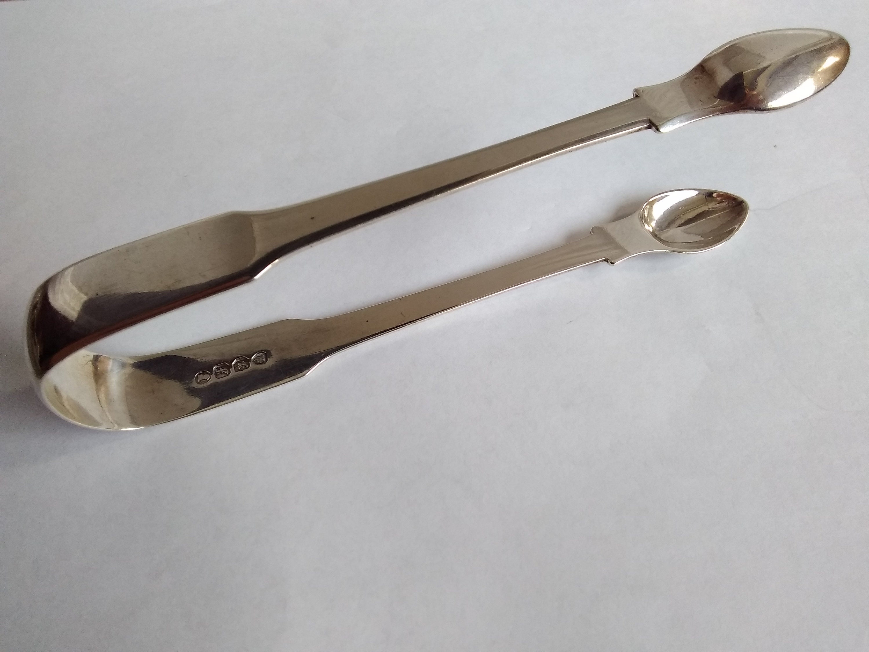Lovely Fiddle pattern solid silver sugar tongs 1821 Etsy.de