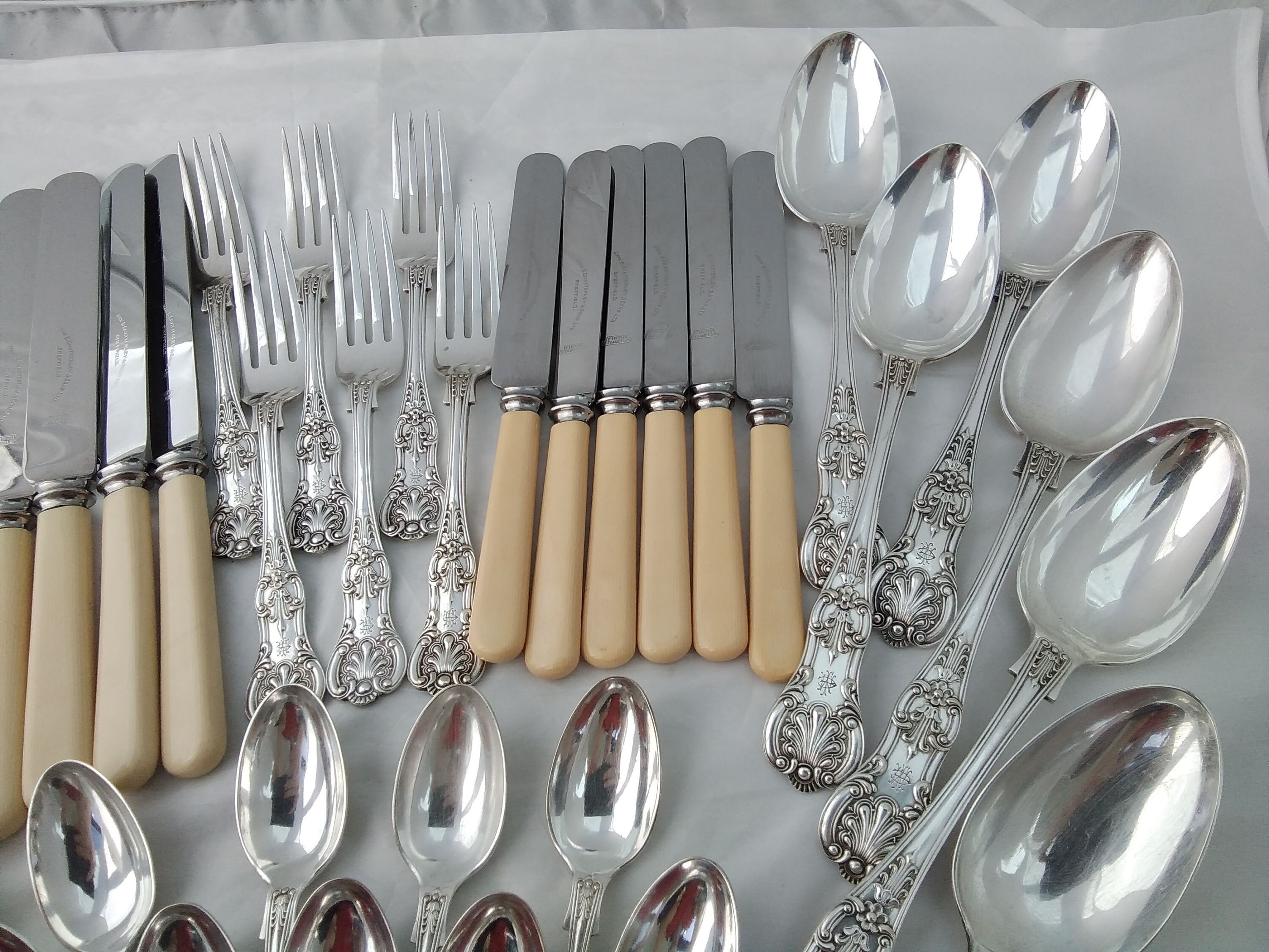 Superb Early Heavy Antique 44 Piece Kings Pattern Dinner Service