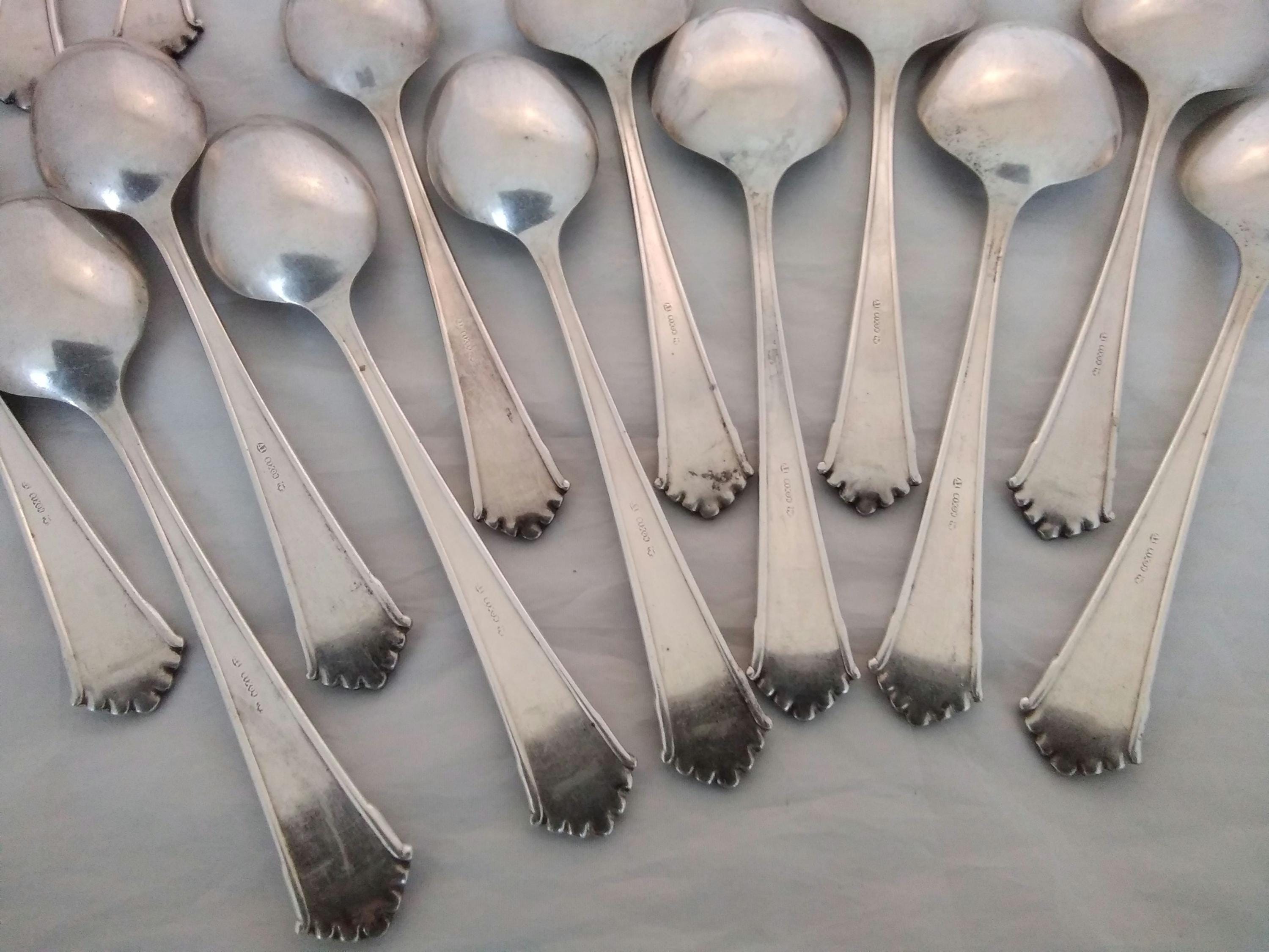 Embossed 38 Piece Silver Plated Dinner Service - Antique Canteen