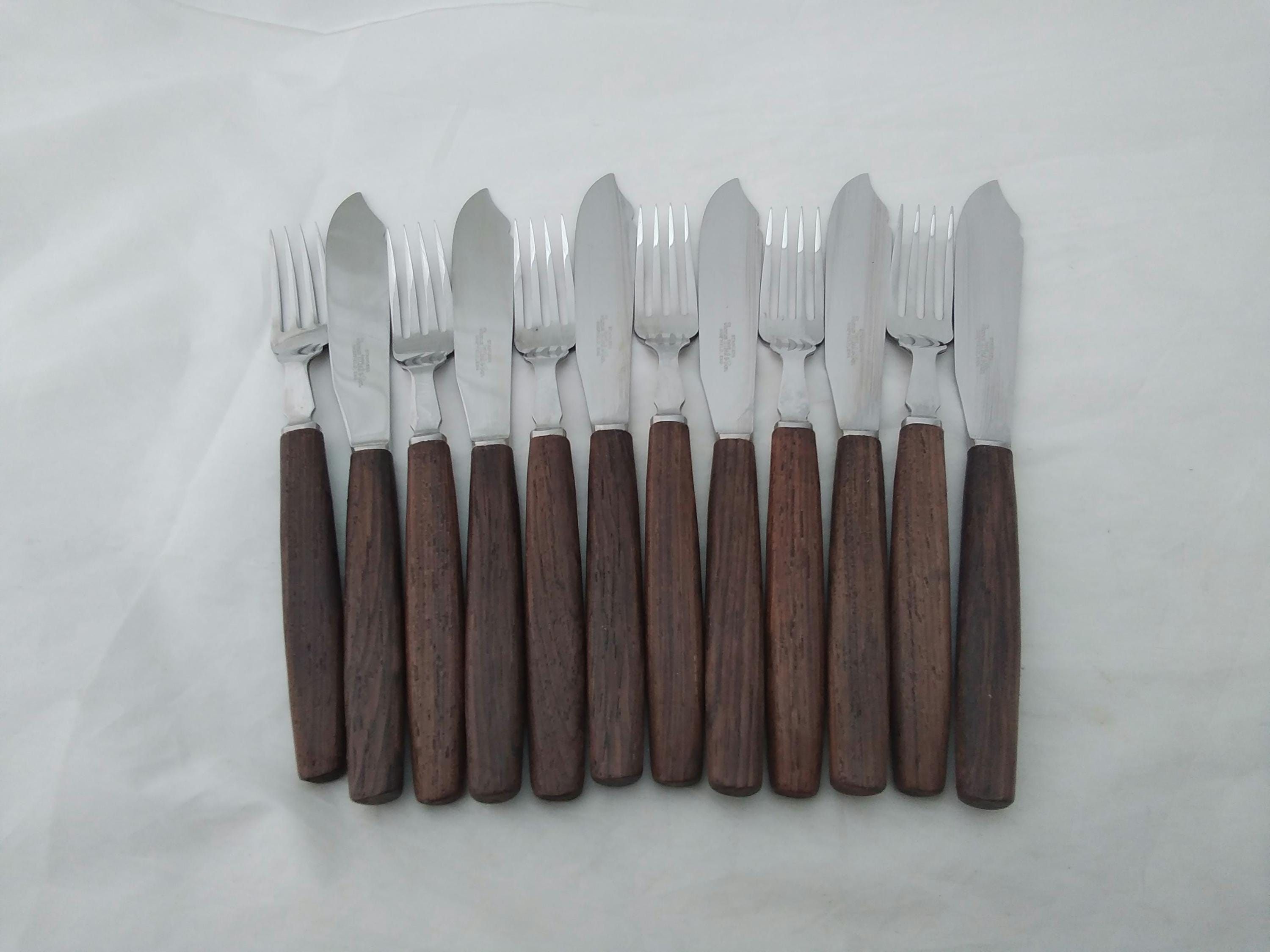 ヴィンテージ フィッシュナイフ＆フォーク12本 Vintage Retro 12 Piece Wooden Handled Fish Cutlery Set - Thomas W
