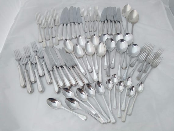 Excellent Quality 68 Piece Silver Plated Bead Pattern Dinner