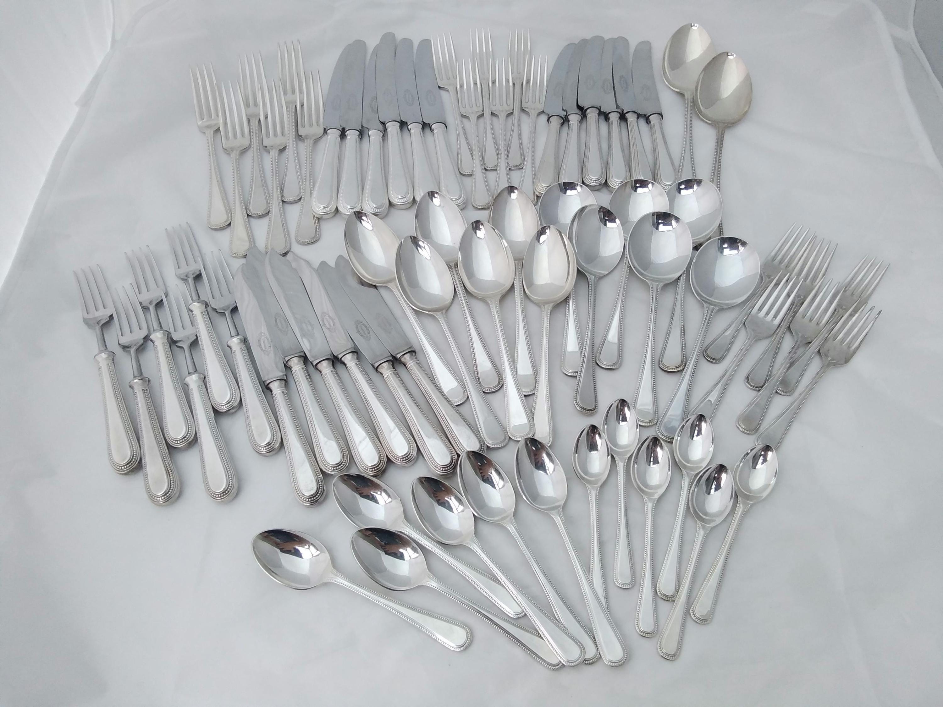 Excellent Quality 68 Piece Silver Plated Bead Pattern Dinner