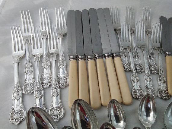 Superb Early Heavy Antique 44 Piece Kings Pattern Dinner Service