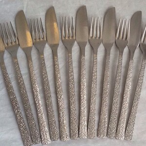 Vintage set of 12 stainless steel Viners Studio fish eaters cutlery set