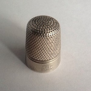 Antique silver plated Charles Horner Dorcas 6 Thimble
