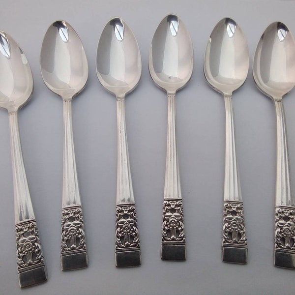 Set of 6 Hampton Court / Coronation Community Plate tea spoons