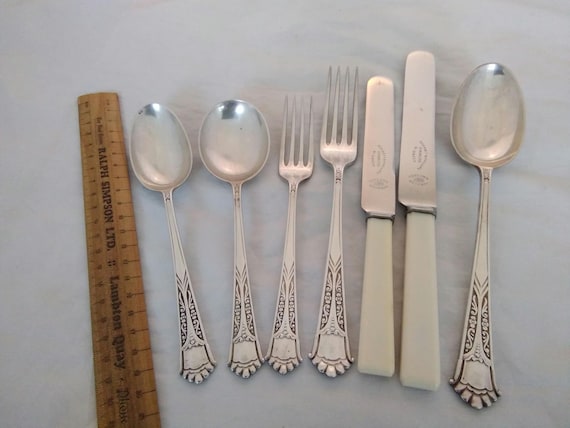 Embossed 38 Piece Silver Plated Dinner Service - Antique Canteen