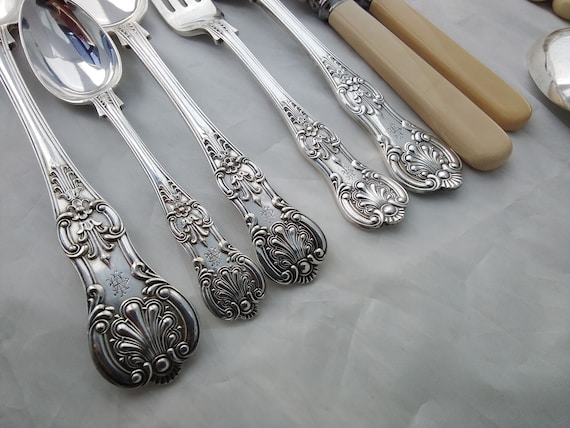 Superb Early Heavy Antique 44 Piece Kings Pattern Dinner Service