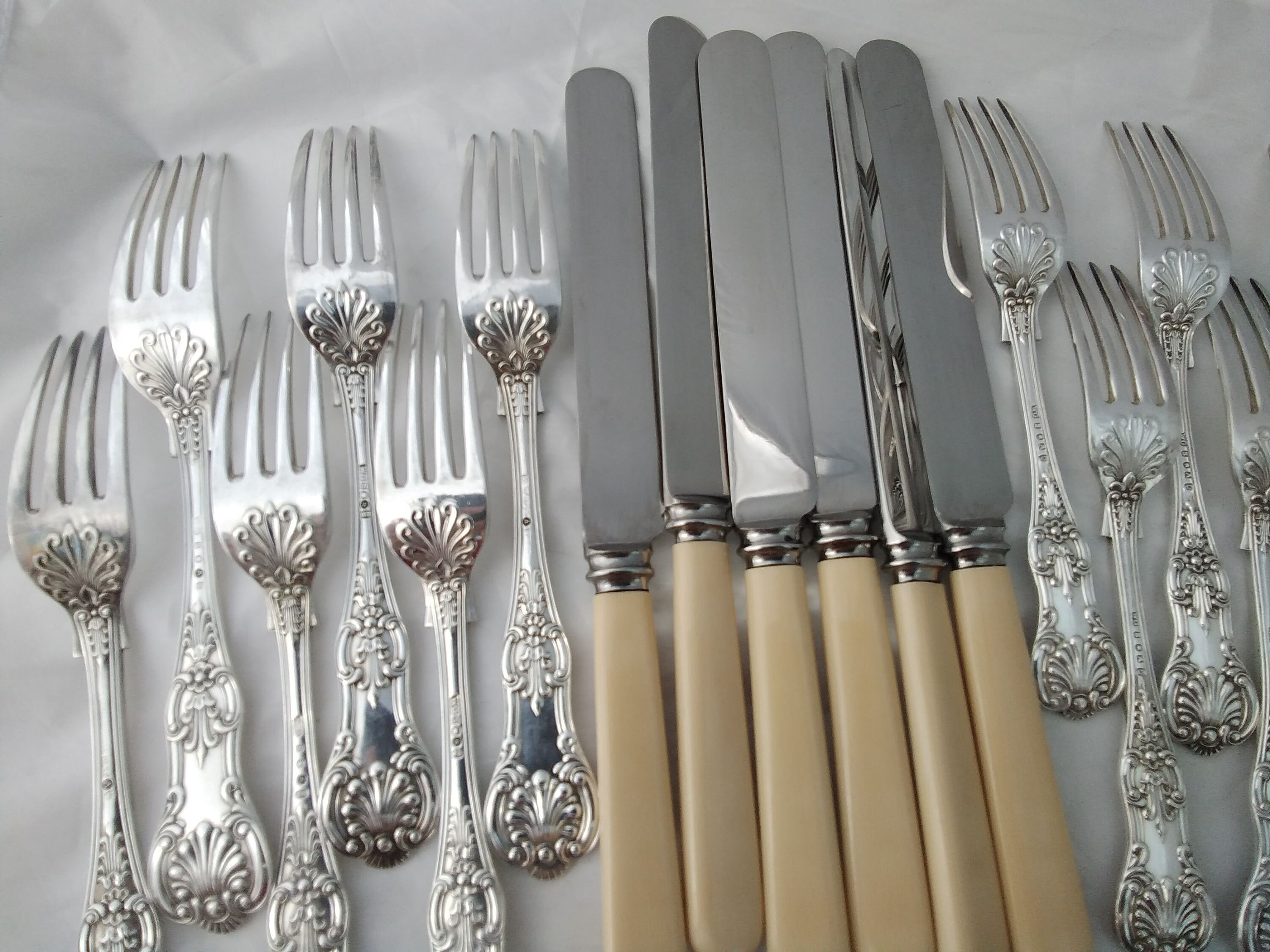 Superb Early Heavy Antique 44 Piece Kings Pattern Dinner Service