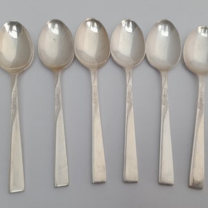 Elegant Set of 6 silver plated Coffee spoons - Viners cutlery