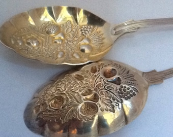 キングスパターンシルバープレートキャビア/ベリースプーン