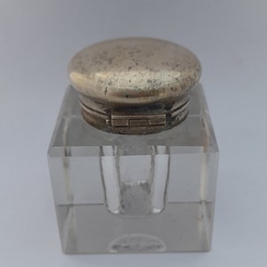 Antique glass ink well with flip cap EPNS image 4
