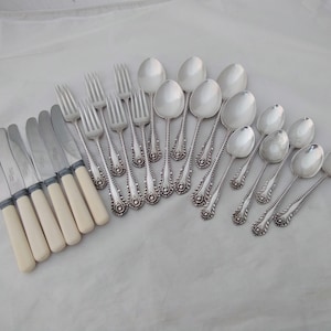 24 Piece vintage silver plated Gadroon pattern dessert EPNS, Bowman & Pike Ltd, Sheffield