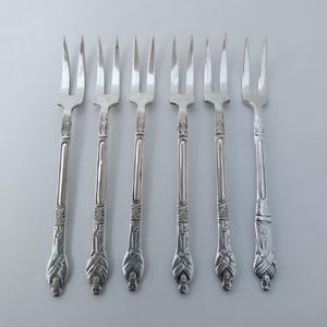 Rare Vintage Set of 6 silver plated epns Apostle cake / pastry forks