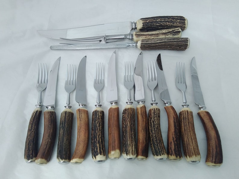 Superb Vintage 12 Set of Stag Horn Handled Steak Cutlery With Matching