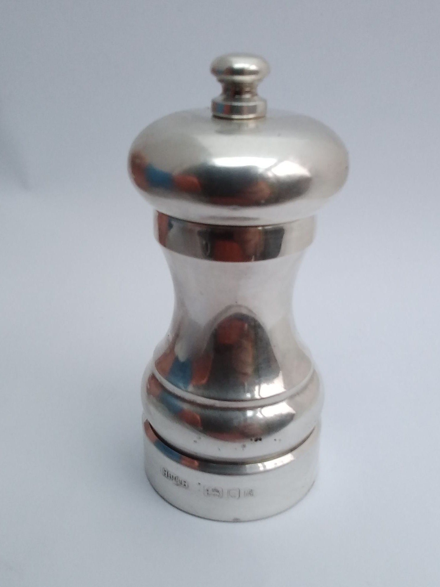 CARTIER BOREL STERLING SILVER AND WOOD LARGE PEPPER MILL sold at