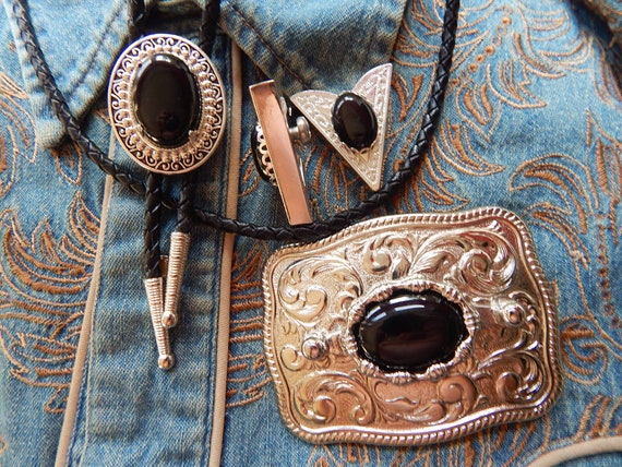 NEW LARGE BLACK ONYX BOLO BOOTLACE TIE AND COLLAR TIPS SET,SILVER METAL,WESTERN