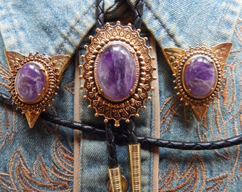 New Amethyst Stone Bolo Bootlace Tie & Collar Tips Set Gold  Colour Metal Ladies Men Wedding Groom