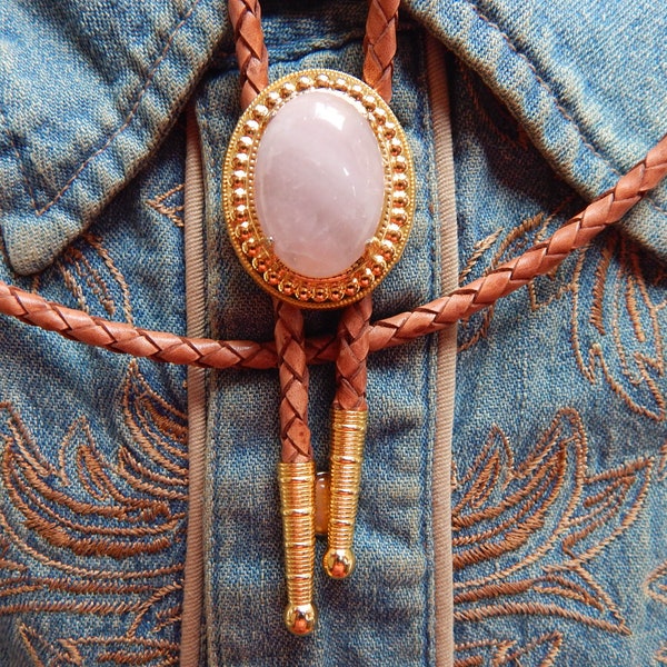 New Exclusive Rose Pink Quartz Stone Bolo Bootlace Tie Tan/Brown Leather Cord Gold Coloured Metal Wedding Groom Groomsmen Western Ladies Men