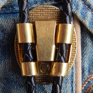 NEW BLUE ABALONE BOLO BOOTLACE TIE LEATHER CORD GOLD METAL WESTERN,GOTH COWBOY NEW BLUE ABALONE BOLO BOOTLACE TIE LEATHER CORD GOLD METAL WESTERN,GOTH COWBOY