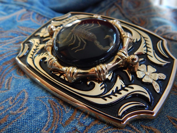 Intricate Gold and Black Belt Buckle Belt Buckle Gold Black Old Fashioned Carriage Gold Flecks  main image 2