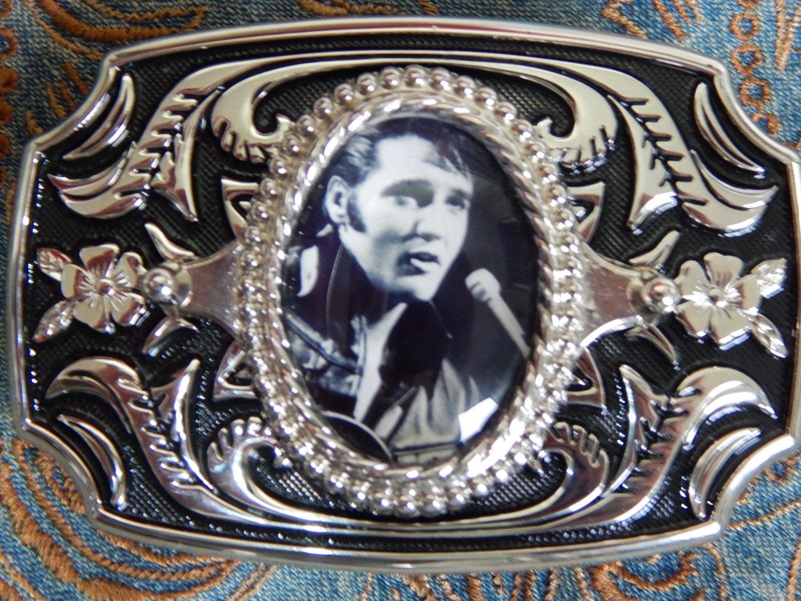 Pin up Belt Buckle - Etsy display picture 2