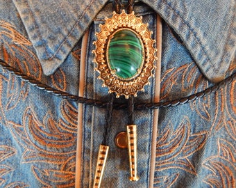 New Green Malachite Stone Bolo Bootlace Tie Gold Metal  Ladies Men Western Wedding Groom Groomsmen