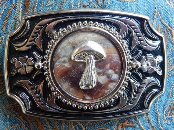 New Silver Textured mushroom Belt buckle Handmade Silver Mushroom Belt Buckle, Purple Resin, Nature  main image 3