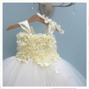 Hydrangea Flower Girl Dress - Tulle Tutu Dress - Wedding - Bridesmaid - Junior Bridesmaid - Special Occasion - more colours - 1st Birthday