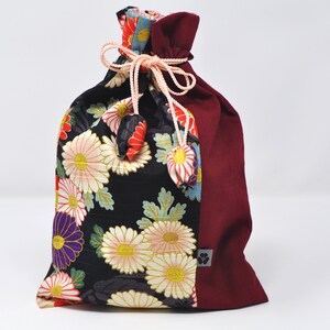 Reisebeutel "KINCHAKU" Geschenkbeutel Stoffbeutel Wäschebeutel Japan japanisch Blumen