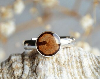 Reclaimed oak wood ring made from sterling silver - Adjustable size ring - Natural botanical jewelry - Forest talisman